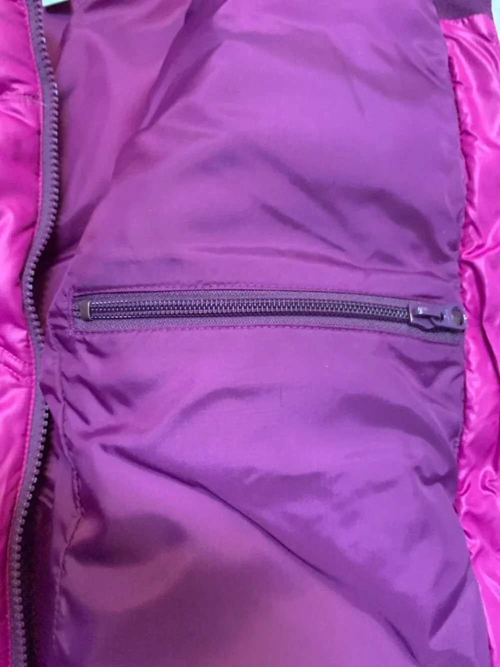 Cabela’s Women’s Goose Down Medium 650 Puffer Vest Pink